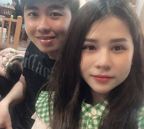 Ảnh 10 của Vợ mới đẻ xong mấy hôm chồng đè ra chịch không tha